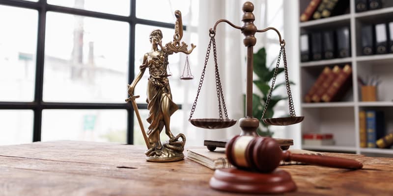 Herencias y sucesiones